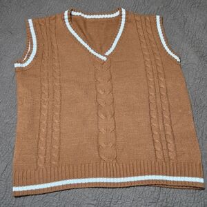 UT burnt orange cable knit v-neck sweater vest, S